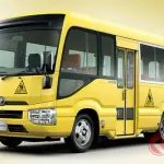 【悲報】幼稚園児さん「一時停止してない」バス運転手さん「じゃあ降りろ」置き去りに・・・・・・・・・