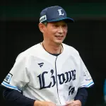 宝物「新庄監督5年でチーム再建すげー！！」 西口監督「1年で再建しましたが？😅」