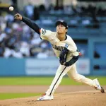 「ロッキングチェアに座って投げられる」 山本由伸、初回から大量９点の援護、米実況が指摘も…解説者はクギを刺す
