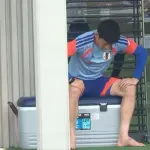 【画像】遠藤の左足、とんでもなく腫れ上がってる