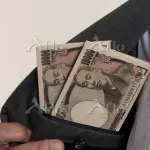 【悲報】金持っててもモテない奴さん、ガチでモテないwwwwwwwwww