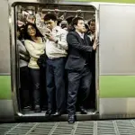 【悲報】現在の日本さん、マジで生きづらすぎる・・・・・・・・・