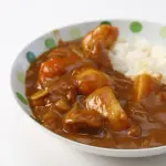 カレーに入れる具材「にんじん」「たまねぎ」「肉」あとは？