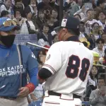 ハム新庄監督「ウチらはセリーグ倒すからヤクルトはパリーグやっつけてください」と池山監督に依頼