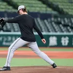 巨人・ウィットリー「こんなジャングルのような球場で野球をしたことはない」