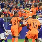 【悲報】オランダ代表「日本人の顔の見分けがつかないからディフェンス出来なかったわw」　←普通の日本人ブチ切れ