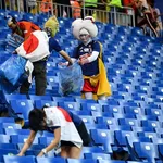 【悲報】米メディア「日本人サポーターのゴミ拾いは清掃員の仕事を奪う恐れがある」ｗｗｗｗｗｗ