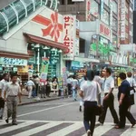 【悲報】90年代後半ってどんだけ暗かったん？今より酷い？・・・・・・・・・
