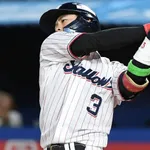 ヤクルト・内山壮真は左肩負傷　２０日の出場は未定　池山監督「左肩が抜けてはまったということだった。様子を見てくれと」五回のダイビングキャッチで痛める
