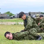 【悲報】自衛官(22)さん、金のインゴットを盗んで逮捕されてしまうｗｗｗｗｗｗｗｗｗｗ