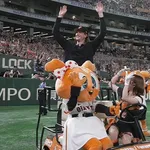 巨人・ウィットリー、8回途中1安打の快投! 楽しみにしていたヒーローカーへ乗車wwww