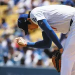 投手・大谷翔平、長期離脱へ！？米メディア「残念ながら一定期間…」「米整形外科論文が指摘」前日の登板で"流血"