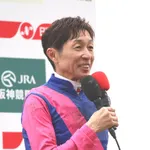 競馬見始めた頃の武豊の騎乗馬と言えば？←これで年齢わかるらしいの