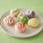 【悲報】外国人さん「ういろう不味い!ようかん不味い!葛切り不味い!水まんじゅう不味い!」wwwwwwwwww