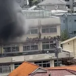 【画像】昨日の小学校音楽室火災の児童の避難先が怖すぎる・・・・・