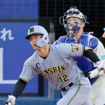 坂本誠志郎が逆方向にホームラン←もうボール変わってるよな