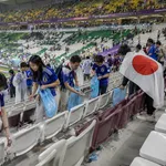 【正論】W杯スタジアムで清掃する夫に対し女さんがブチ切れ「家でもやれよ」