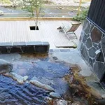 【悲報】5歳の子さん、温泉施設で裸のまま行方不明に・・・・・・・・・