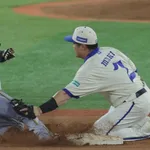 つか昨日の中野拓夢の盗塁、あれマジでアウトやったん？