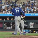 大谷翔平、第五打席は9回表2アウト一塁から申告敬遠…敵地ながら大ブーイング