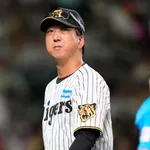 打てる嶋村を二軍に落とした結果→最終回、坂本梅野小野寺の三者連続三振