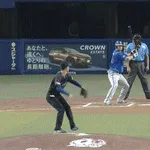 【中日対DeNA10回戦】中日・鵜飼レーザービーム！！！！！！！！！！！！！！