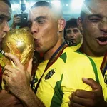 【悲報】元ブラジル代表ロナウドさん、日本との対戦を希望してしまうｗｗｗｗｗｗｗｗｗｗ