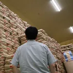 【悲報】新米3000円割れが見えてきた　「もう倉庫に入らない」、生産も過剰