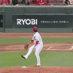 【広島対阪神9回戦】広島・石原貴規、大暴投…