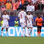 【悲報】チュニ、予選10試合で無失点だったのに本戦3試合で12失点ｗｗｗｗｗｗｗｗ