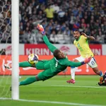 【悲報】日本サッカー史上最大の大一番、平日深夜2時から