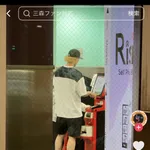 【悲報】De三森、炎上「３万払うなら写真撮る」