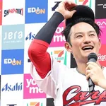 カープ名原典彦『プロ初4安打』で打率.300に急上昇！〝天敵阪神村上攻略〟の救世主に