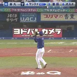 【ヤクルト対中日10回戦】ヤクルト・サンタナ、中日・金丸から第13号ソロホームラン！1点差に詰め寄る！！！！！！！！