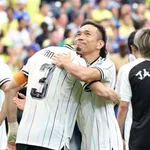 【感動】長友佑都(39)「5度目のW杯は『青春』だった。そして青春が終わってしまって寂しい。森保さんを優勝監督にしたかった」