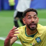 ブラジル代表FWクーニャ、試合終了後に日本代表の塩貝健人を挑発