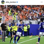 【悲報】塩貝のインスタ、ブラジルの大型掲示板と化すwwwwwwwwwwww