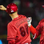 カープ佐藤啓〝値千金〟代打決勝2点打!大盛ダメ押し打&超守備!名原菊池坂倉マルチ!玉村4回3失点も森浦ハーンら0封!9回打者一巡の猛攻で逆転勝利!【広島7-4DeNA/試合結果】