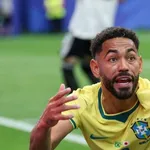 ブラジル代表FWクーニャ、試合終了後に日本代表の塩貝健人を挑発