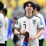 【悲報】田中碧さん、痛恨のボールロストで号泣し会場を後にする・・・・・・・・・