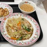 【悲報】中華料理屋さん「野菜炒め、餃子で飯を食え」ｗｗｗｗｗｗｗｗｗｗ