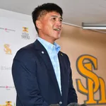 【ソフトバンク】佐々木麟太郎「感謝の気持ち」ホークスとの面談　球団は背番号１を提示