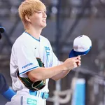 【日本ハム】達孝太 ド派手ニューヘアで登場 新庄監督は「野球選手超えてもう俳優さんやん」と絶賛