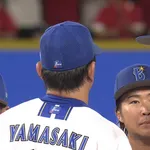 山﨑康晃、四球 → 筒香お説教 → 四球 → 筒香お説教で降板