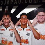 【悲報】newszeroさん、W杯特集でブラジル人サポーターのつり目ポーズを流してしまう・・・・・・・・・