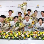中村晃が引退会見「本当に19年間、支えていただいてありがとうございました。」