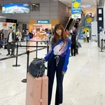 【朗報】テレ朝・三谷紬アナさん、W杯現地観戦のユニ姿が破廉恥すぎるwwwwwwwwww