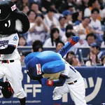 【中日】ドアラVSブラックドアラがけん玉対決！結果は…ｗ