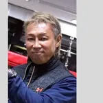 【悲報】薬師寺保栄さん（57）、愛人（28）を養子にするため妻の名前を無断記入して起訴される・・・・・・・・・