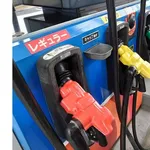 【困惑】ガソスタの静電気除去シートさん、タッチしてる人を見たことない・・・・・・・・・